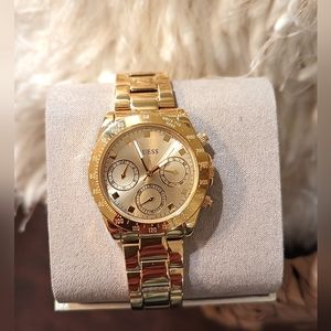 NWT/NIB! GUESS, Women's Watch-39mm, Gold-Tone